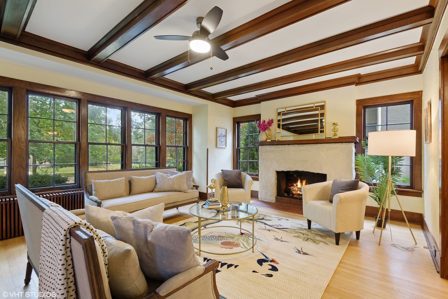 Property Photo:  815 Linden Avenue  IL 60091 