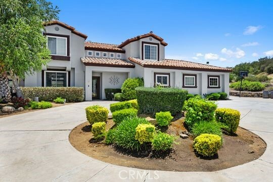 Property Photo: 41350 Calle Bandido CA 92562
