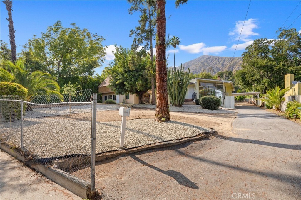 181 E Alegria Avenue  Sierra Madre CA 91024 photo