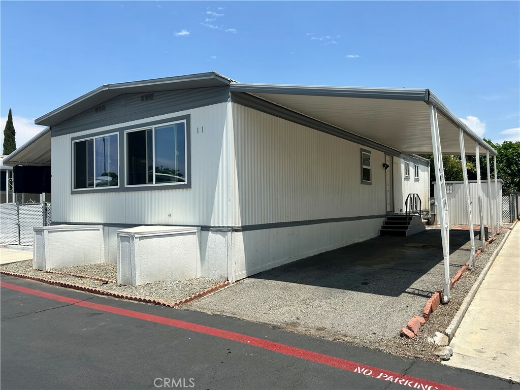 Property Photo: 1455 S State Street 111 CA 92543