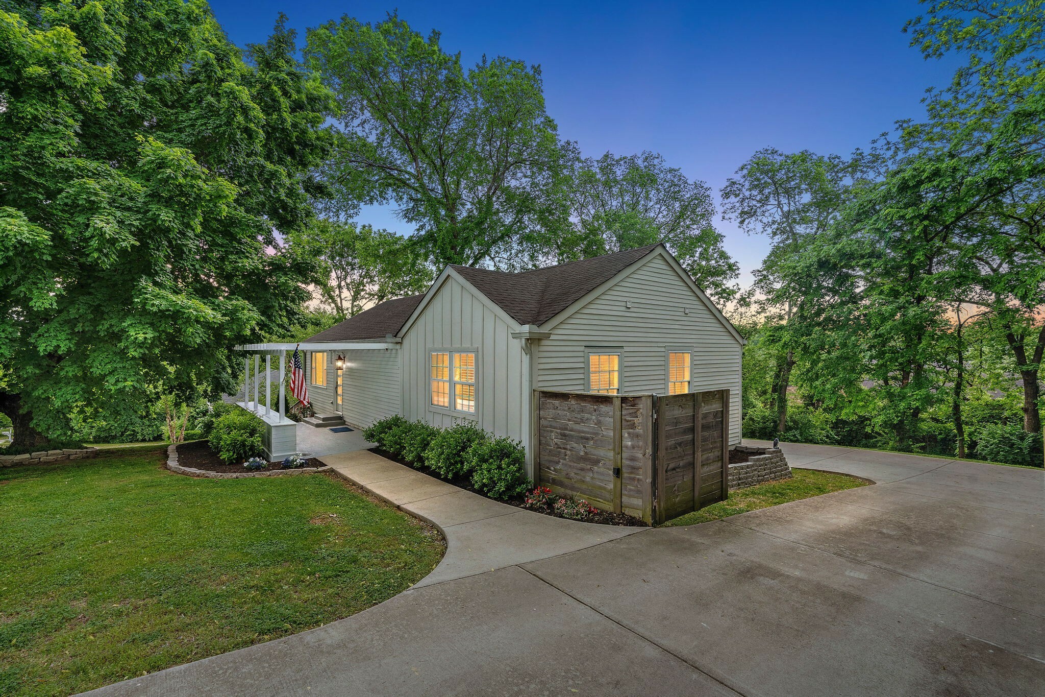 129 Neese Dr  Nashville TN 37211 photo