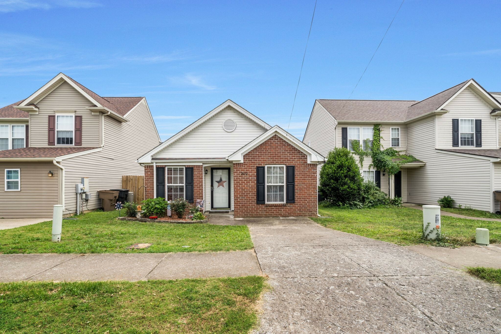 Property Photo: 2632 River Meade Way TN 37214