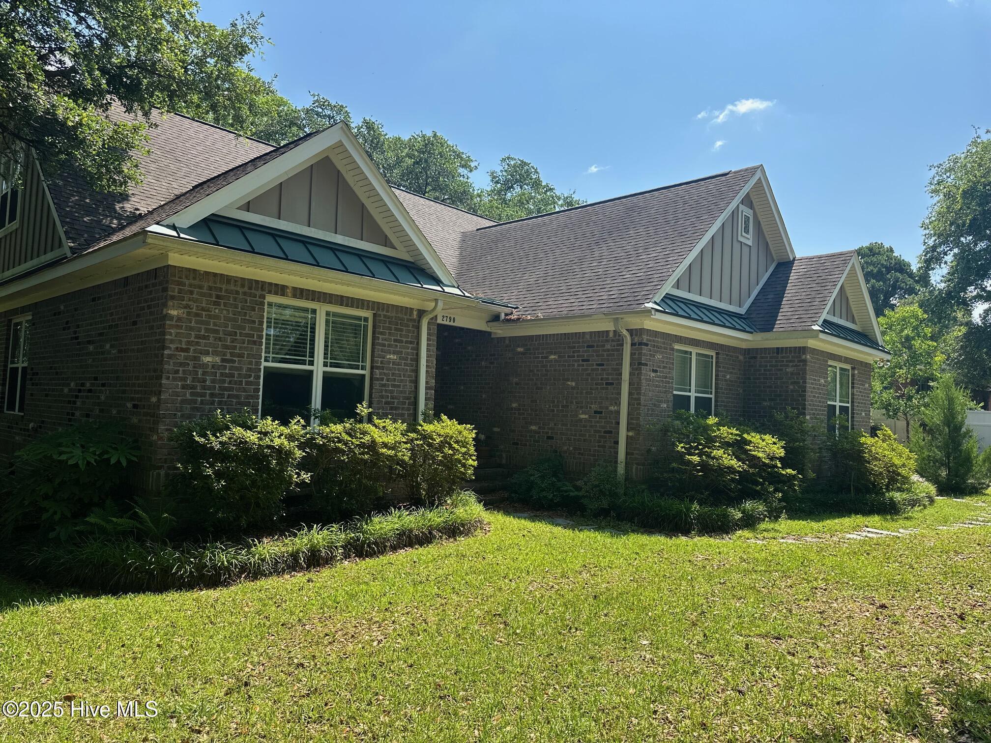 Property Photo: 2790 Scotts Hill Loop Road NC 28411