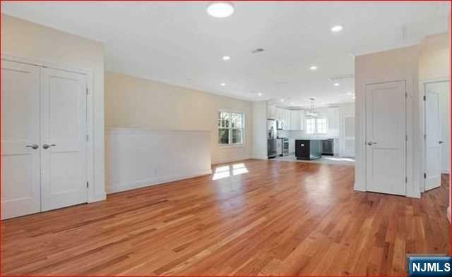 Property Photo:  734 2nd Avenue 2  NJ 07071 