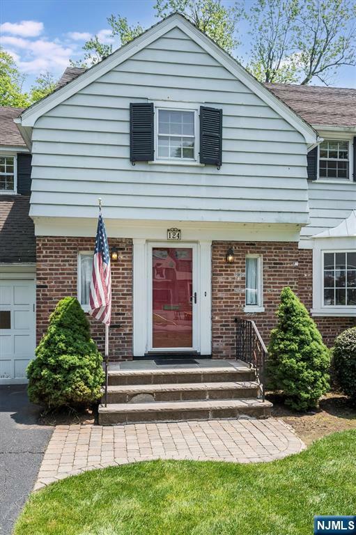 Property Photo: 124 Central Avenue NJ 07452
