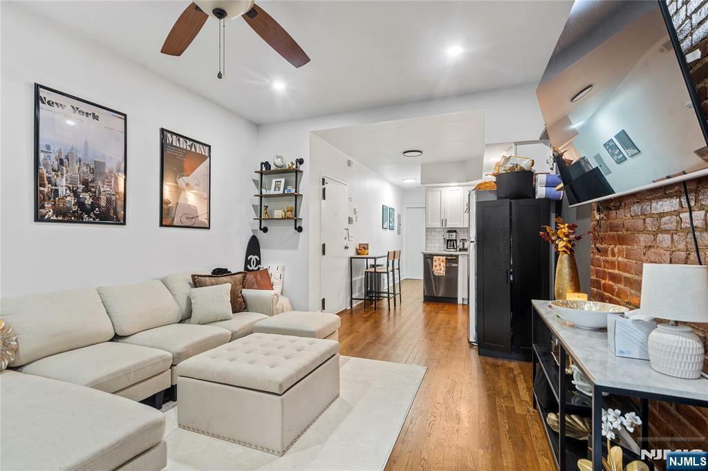 422 Grand Street 4  Hoboken NJ 07030 photo