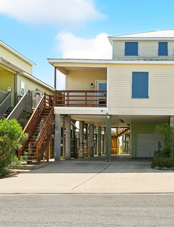 Property Photo: 381 Lareusite Lane LA 70083