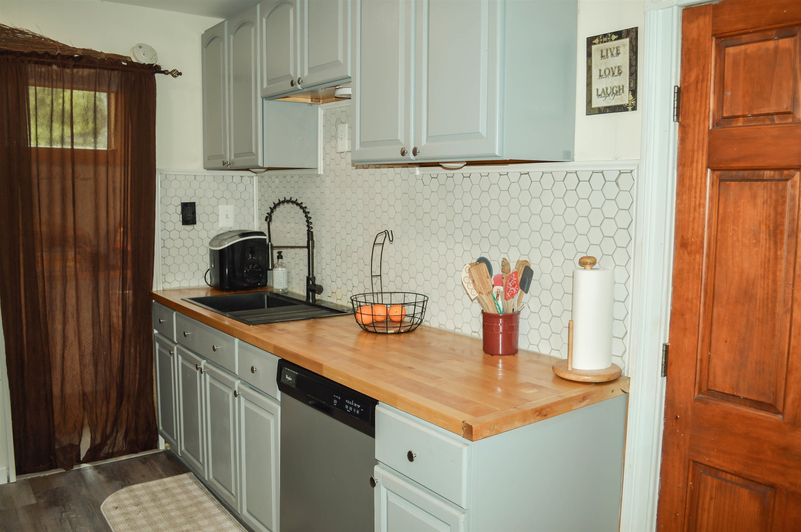 Property Photo:  9 Hancock Street  NH 03451 