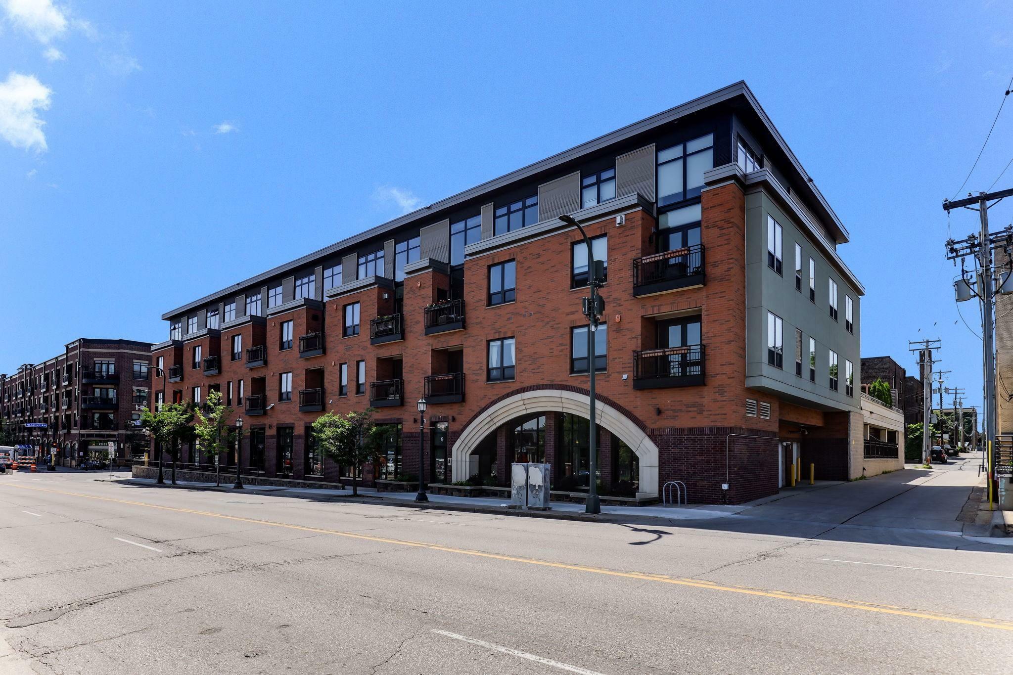 Property Photo: 9 W Franklin Avenue 313 MN 55404