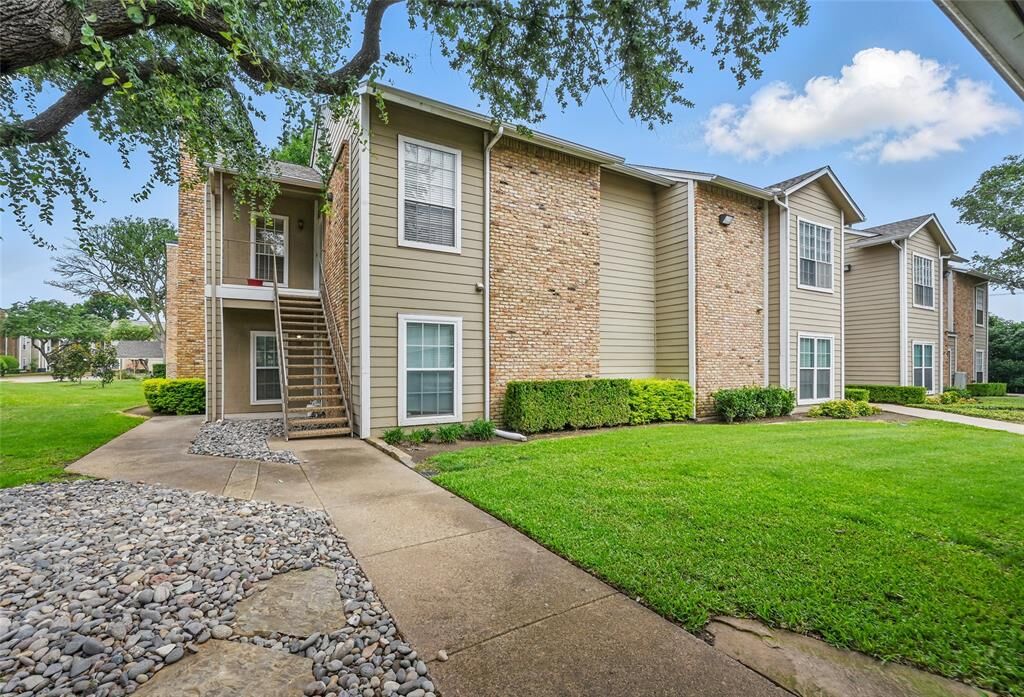 Property Photo:  8600 Coppertowne Lane 1305  TX 75243 