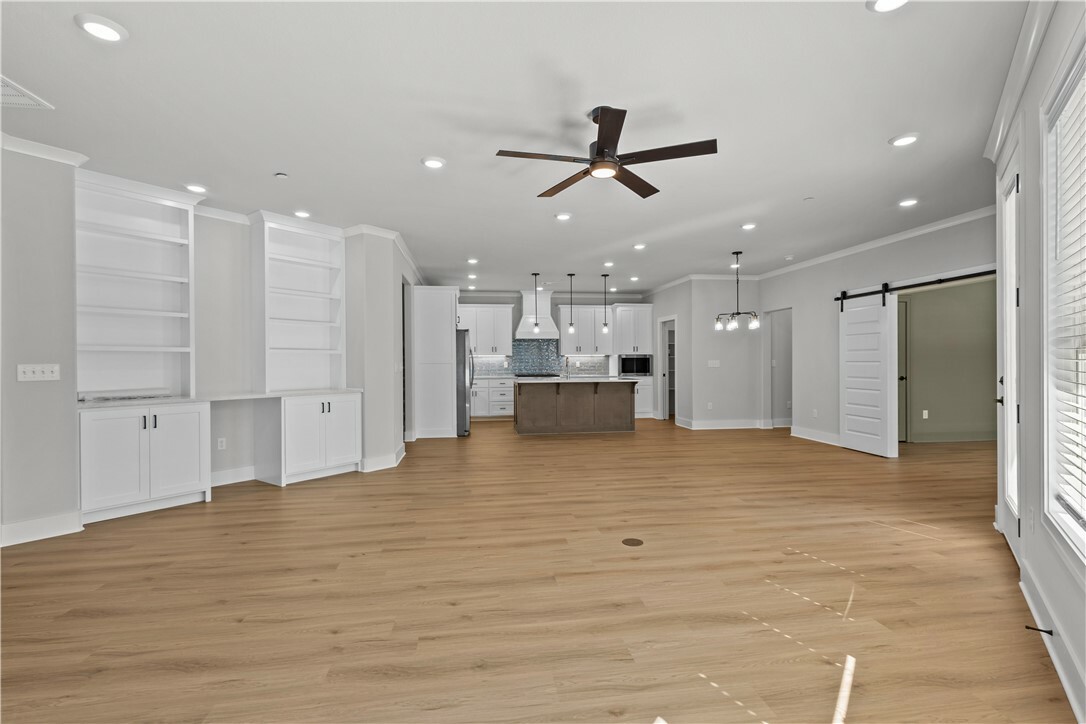 Property Photo: 4402 W Huron Loop AR 72704