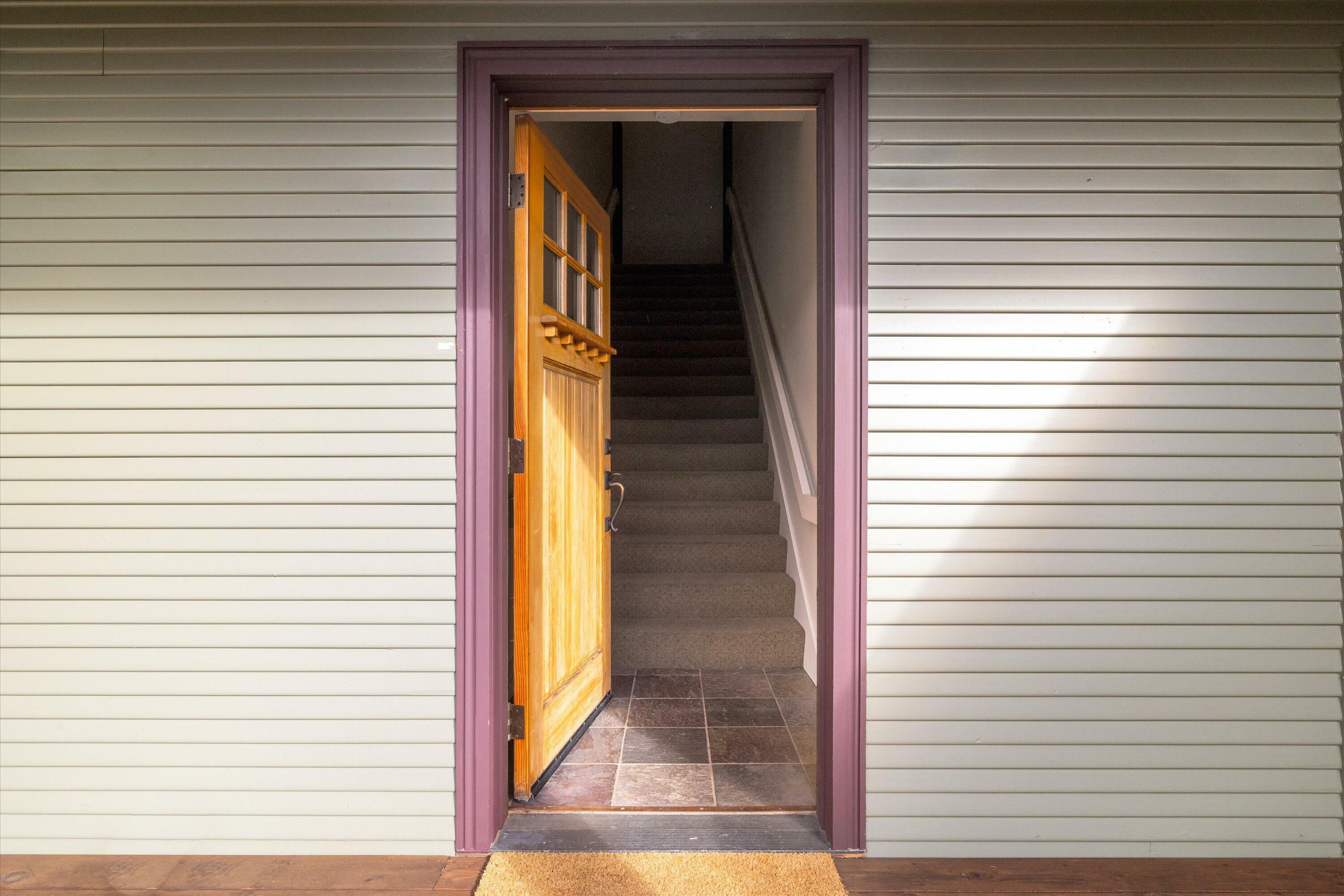 Property Photo: 568 W Jefferson Avenue OR 97759