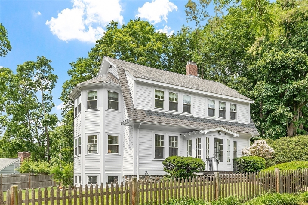 Property Photo: 10 Torr Street MA 01810
