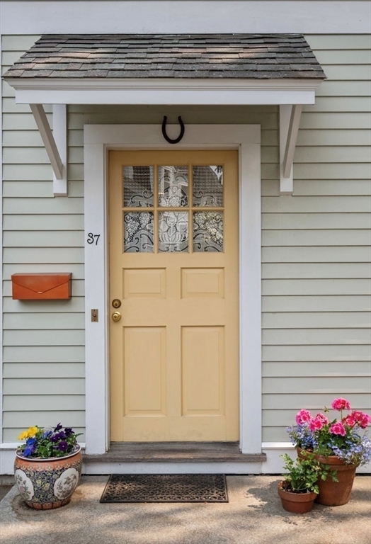 Property Photo: 37 Waverly 37 MA 02445