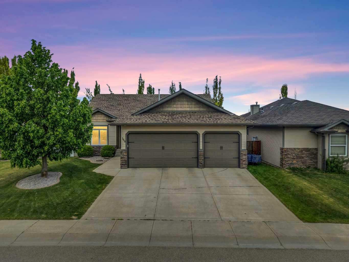 188 Ingle Close  Red Deer AB T4R 3S2 photo