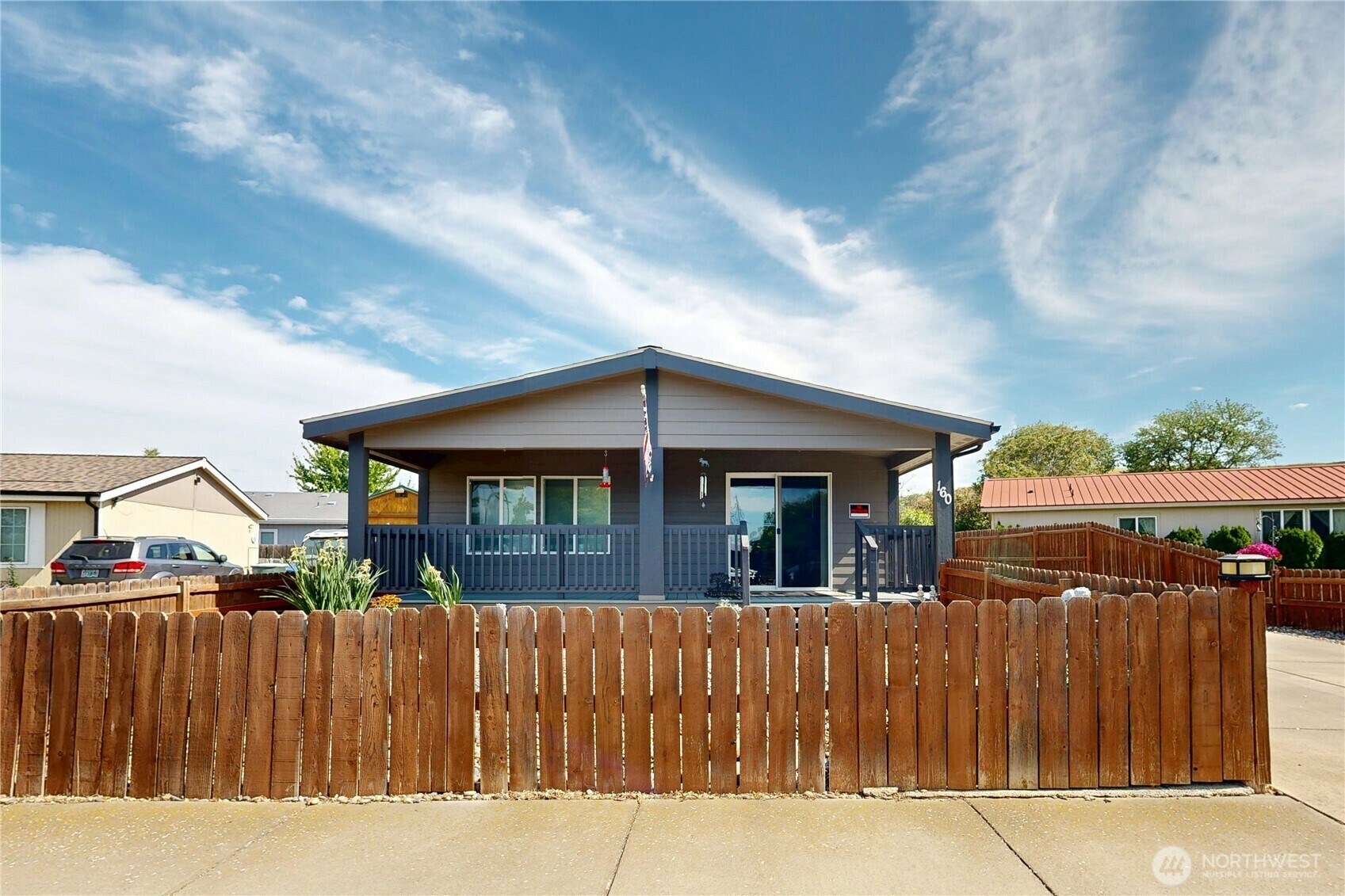 Property Photo: 160 SE 19th Court OR 97862