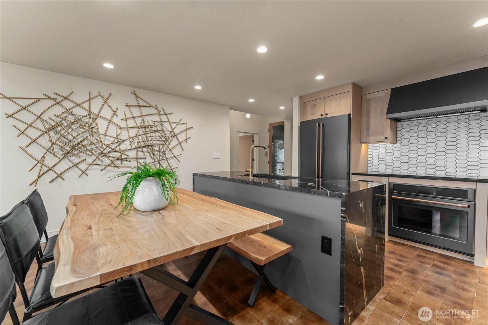 Property Photo:  1  Yacinde Court C2  WA 98831 