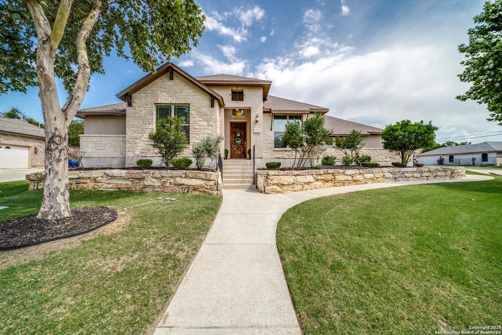 Property Photo: 1703 Slumber Pass TX 78260