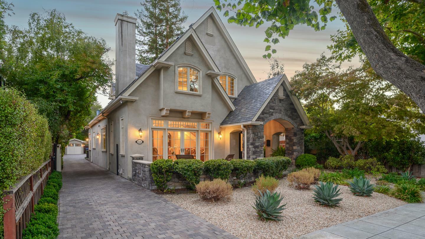 Property Photo: 1826 Waverley Street CA 94301