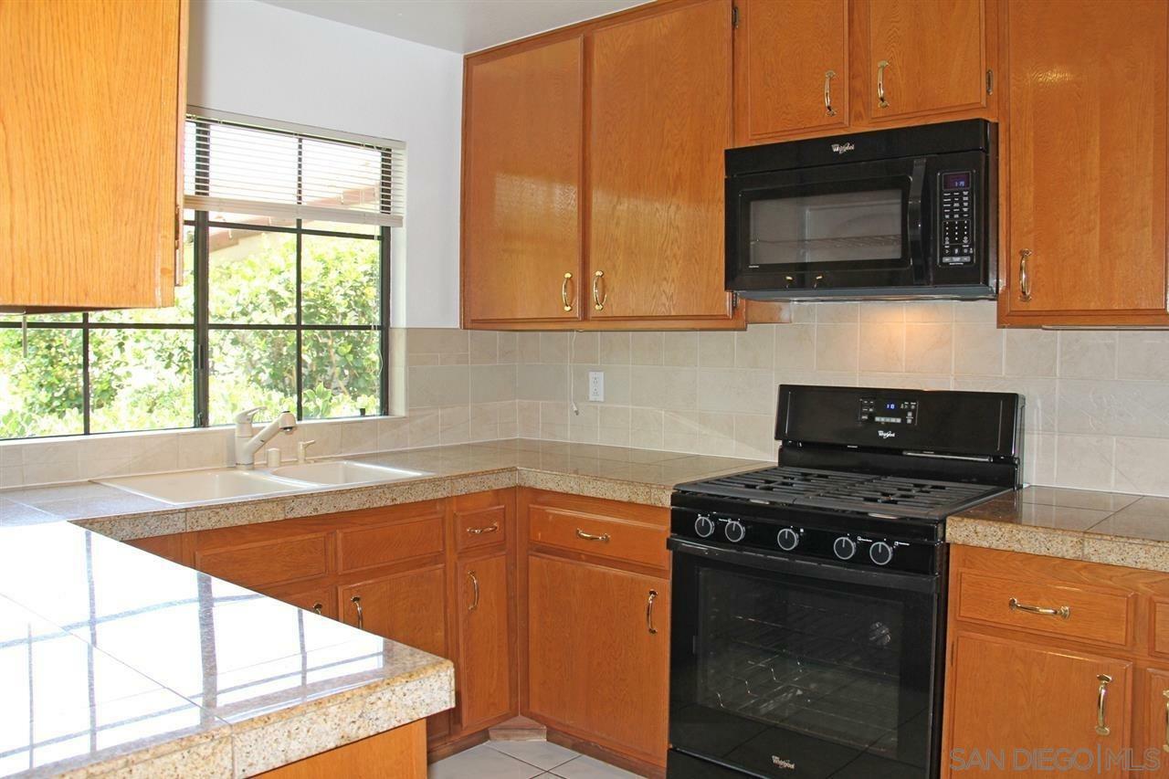 Property Photo: 7628 Palmilla Dr 85 CA 92122