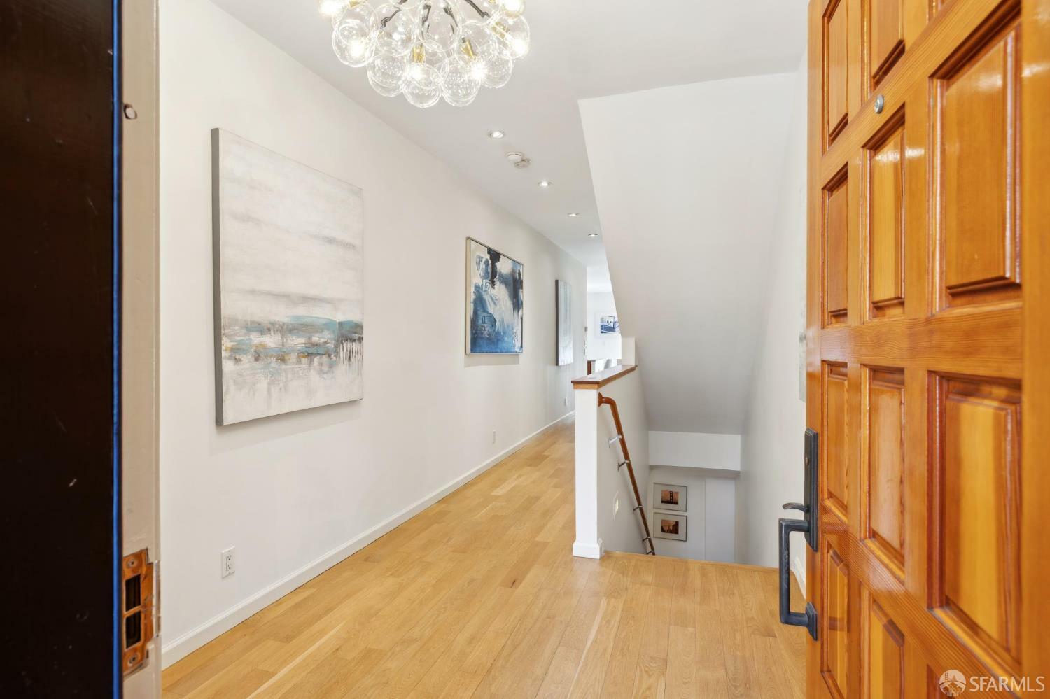 Property Photo: 215 Roosevelt Way CA 94114