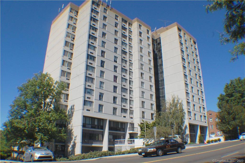 Property Photo:  60 Strawberry Hill Avenue 507  CT 06902 