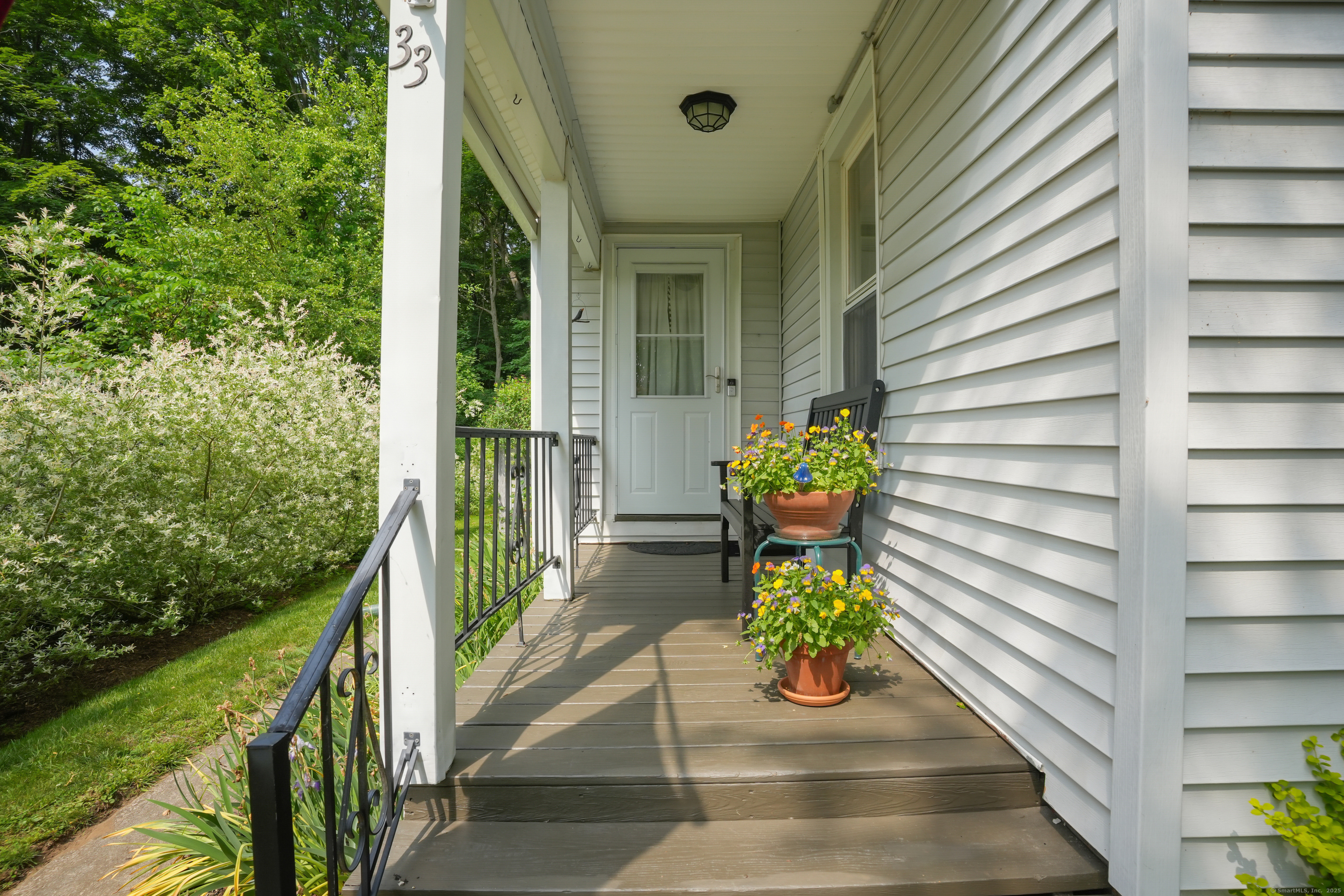 Property Photo: 33 Swan Avenue CT 06483
