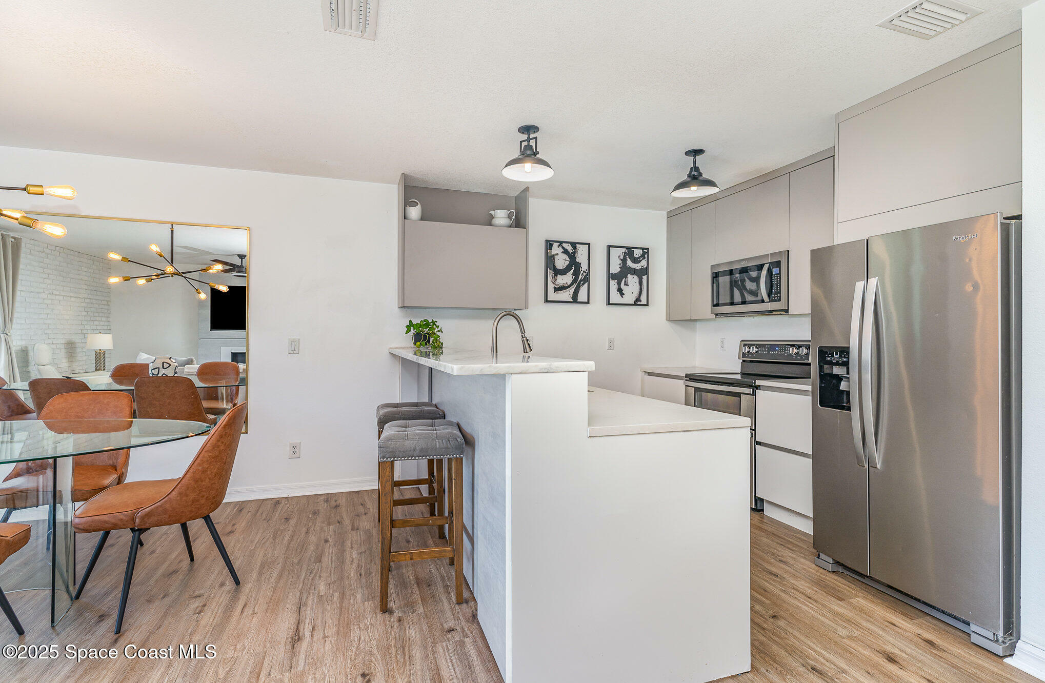 Property Photo: 20 Anchor Drive FL 32937