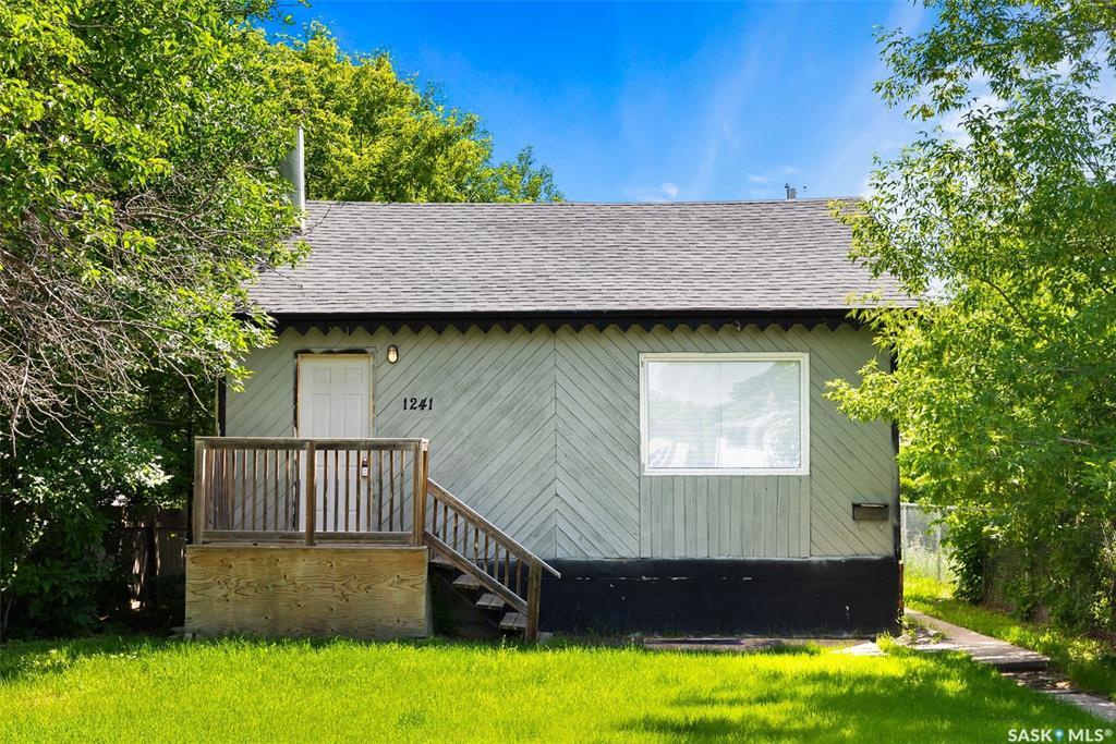Property Photo: 1241 Princess Street SK S4T 3Y7
