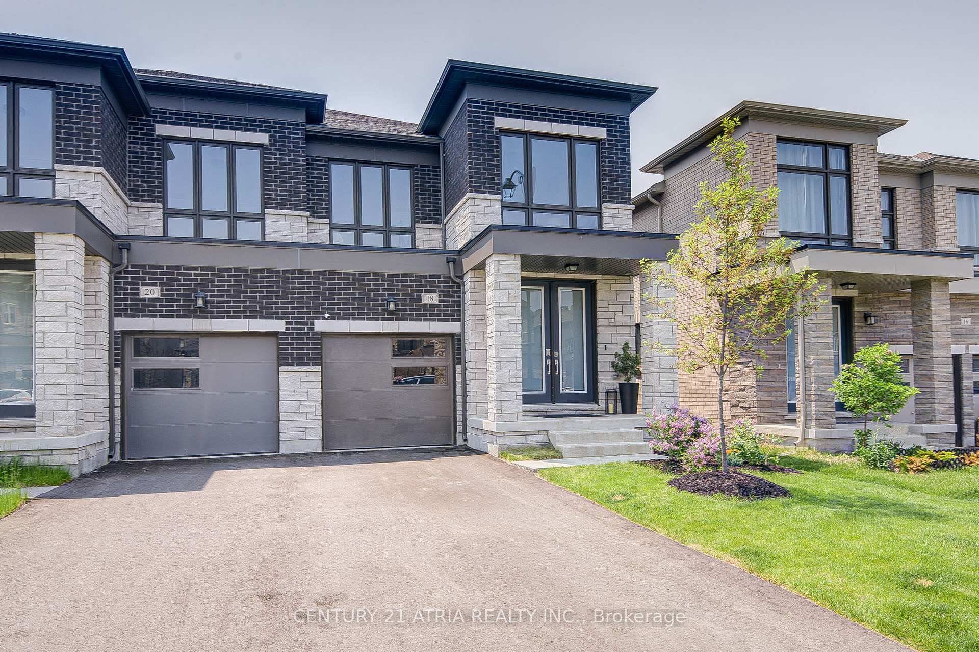 18 Sweet Cicely Street  Springwater ON L9X 2C7 photo
