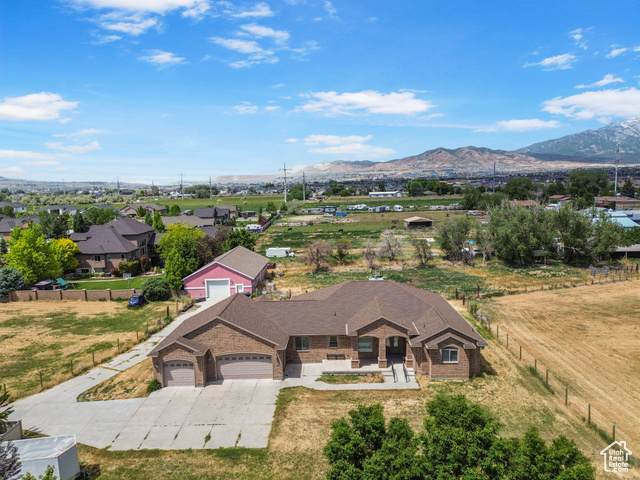 Property Photo:  603 S 2500 W  UT 84043 