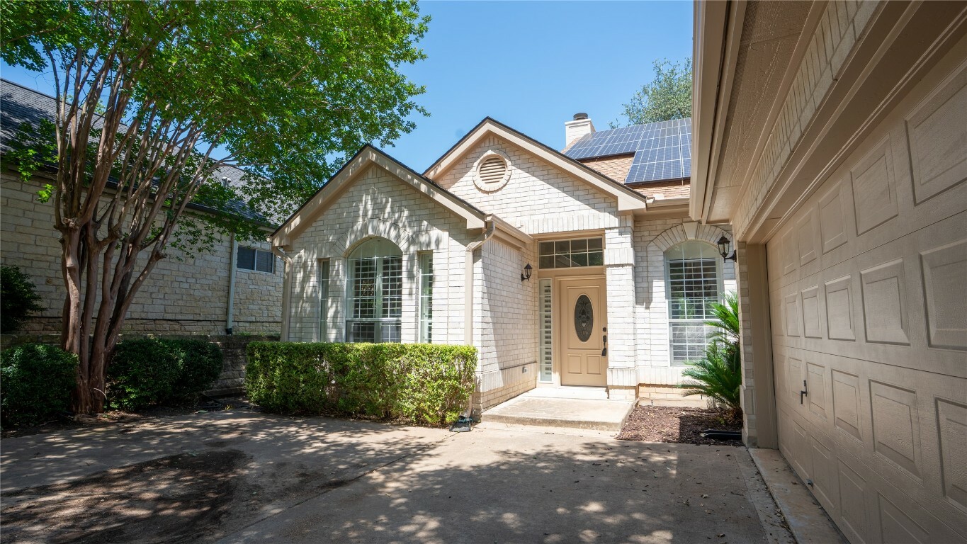 Property Photo:  403 Hazeltine Drive  TX 78734 