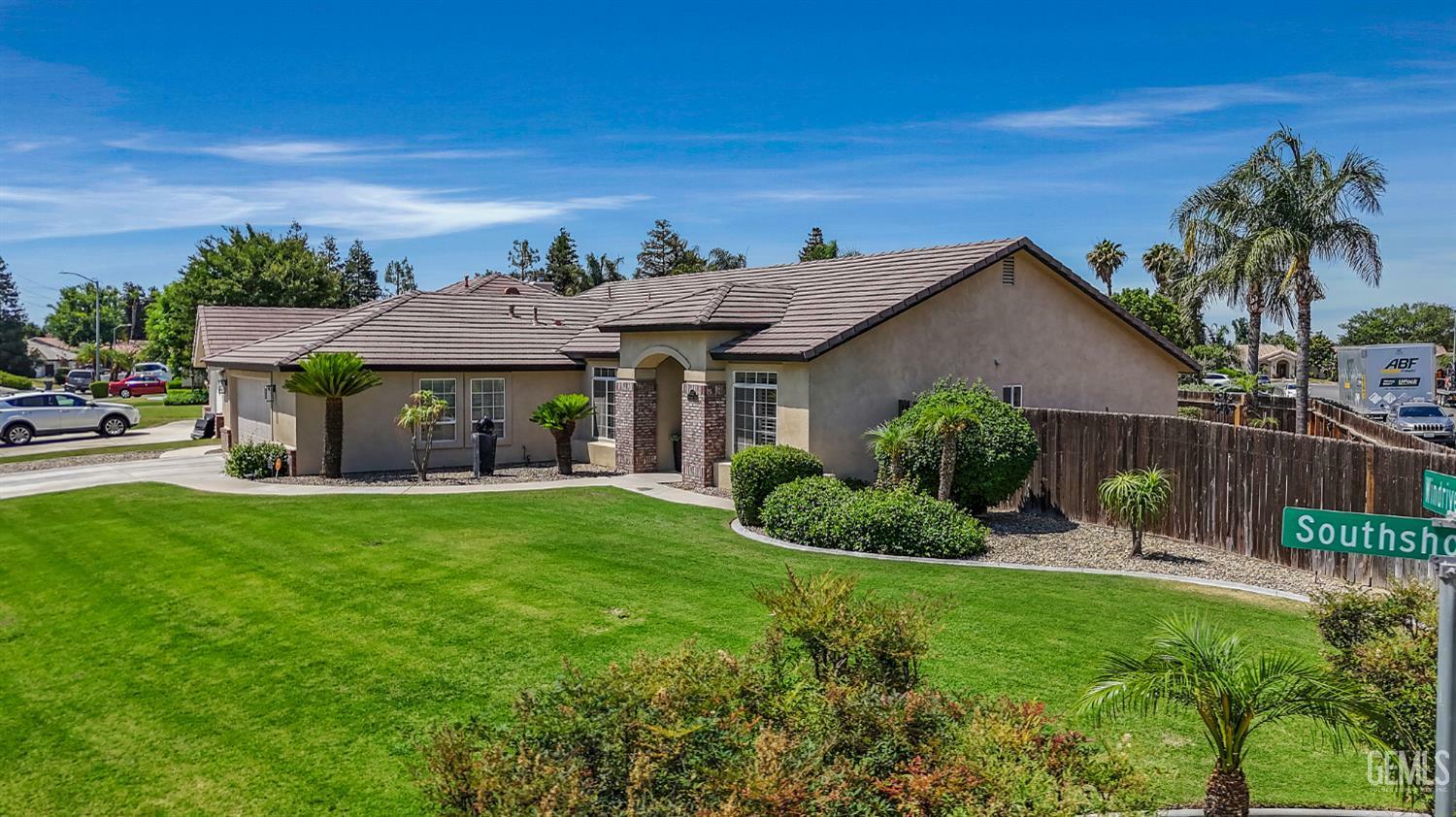 Property Photo:  5407 Southshore Drive  CA 93312 