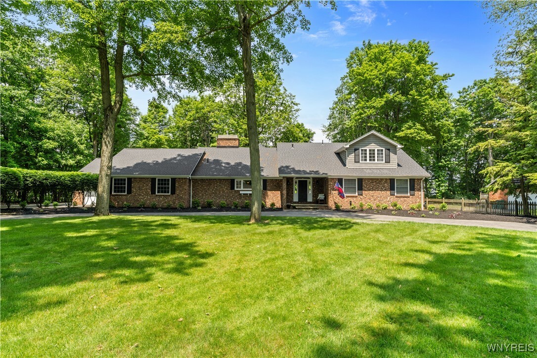 Property Photo: 9800 Hollingson Road NY 14031