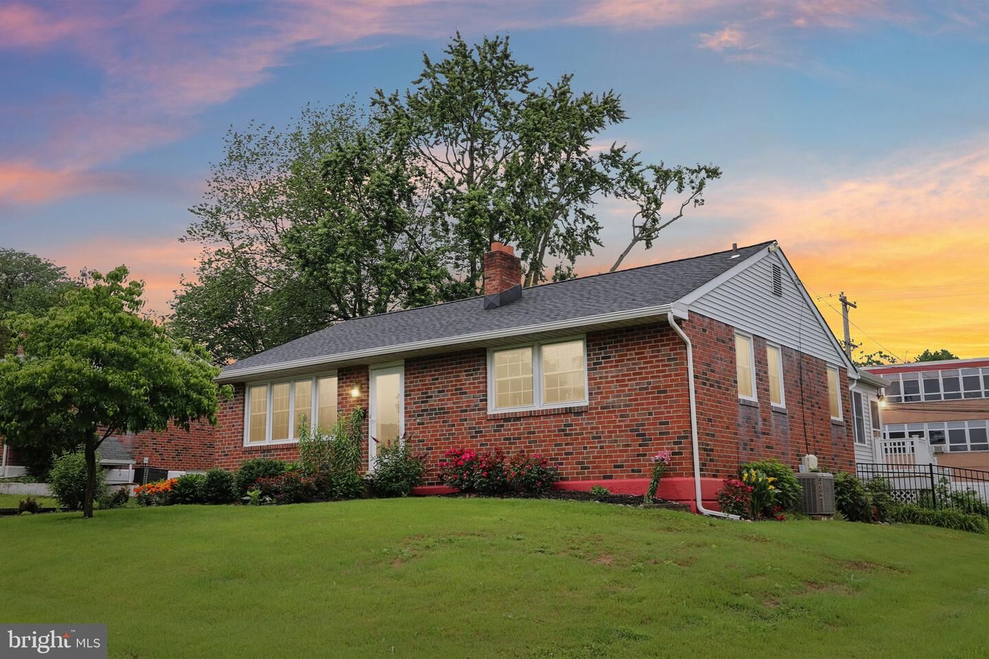 Property Photo: 407 Pinecrest Road PA 19403