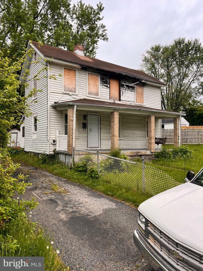 Property Photo: 518 Ingleside Avenue MD 21228