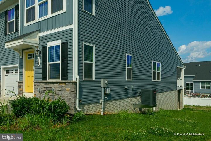 Property Photo: 124 Goudhurst Street WV 25405