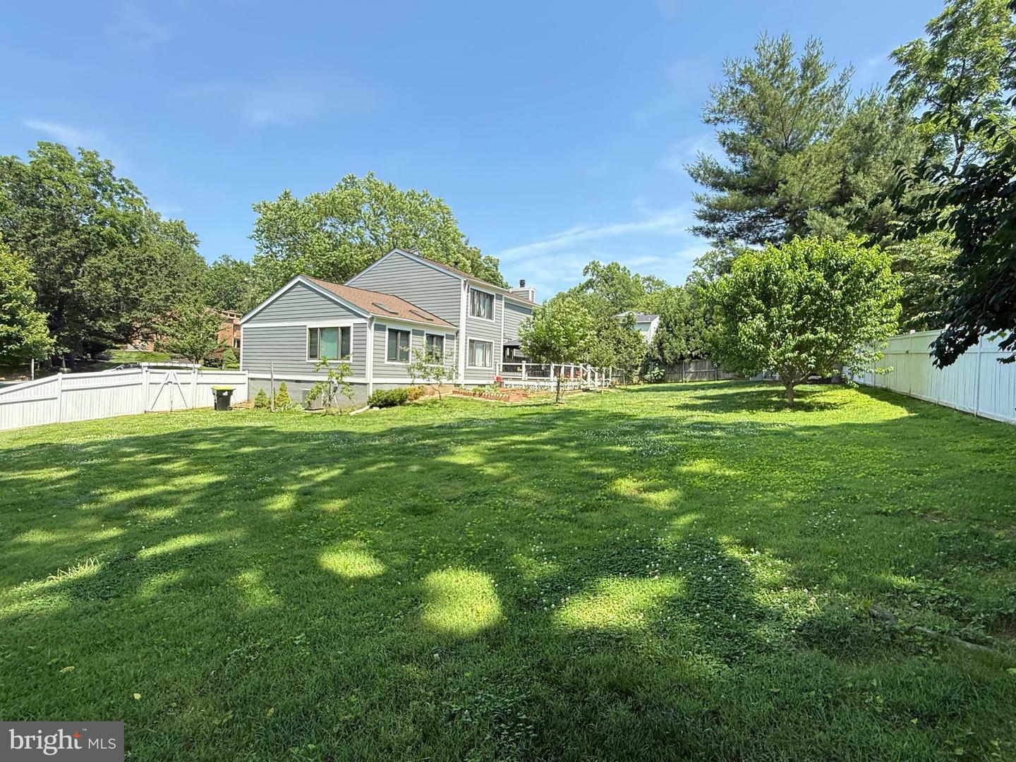 Property Photo: 9524 Woodington Drive MD 20854