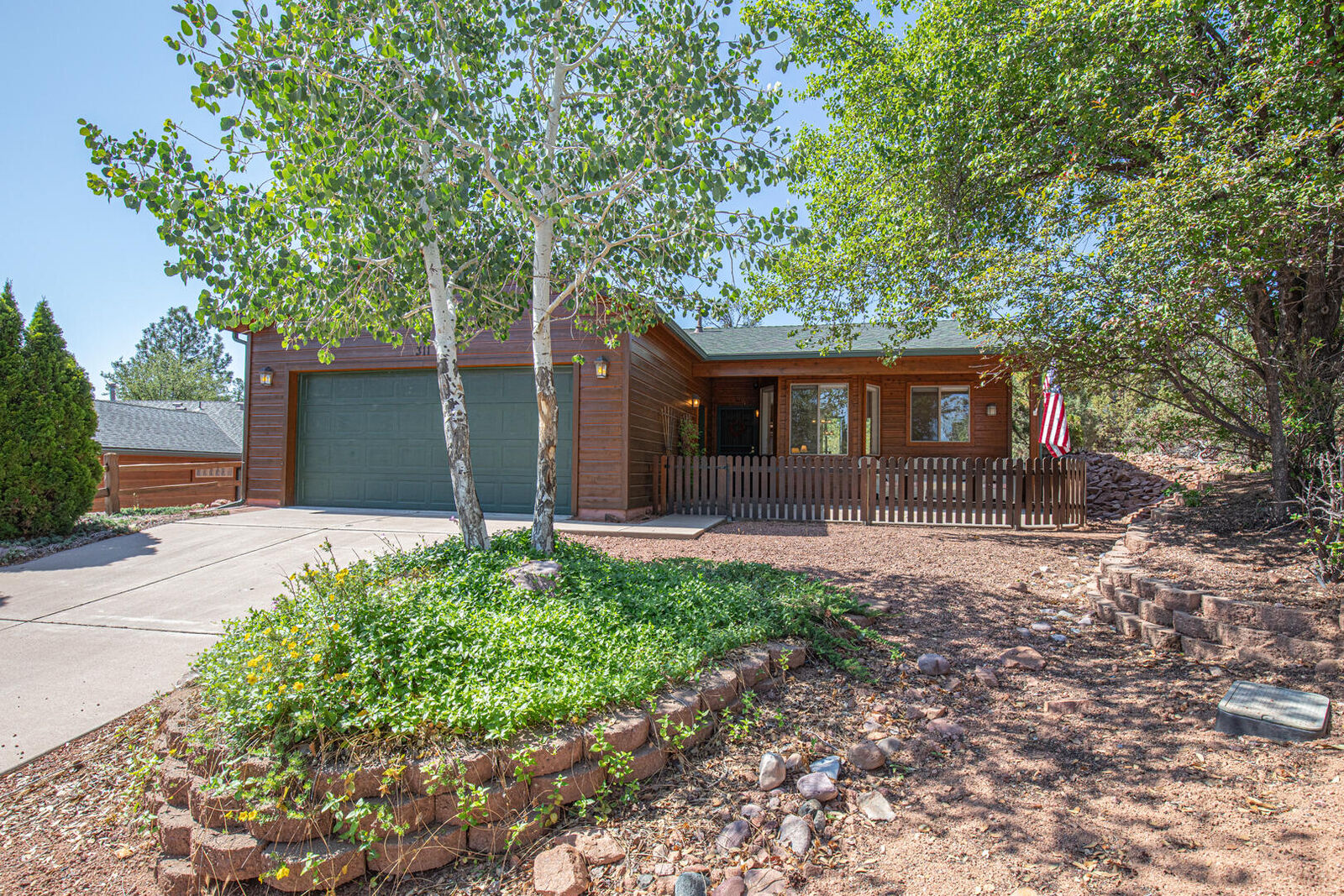 Property Photo:  311 W Cody Circle  AZ 85541 