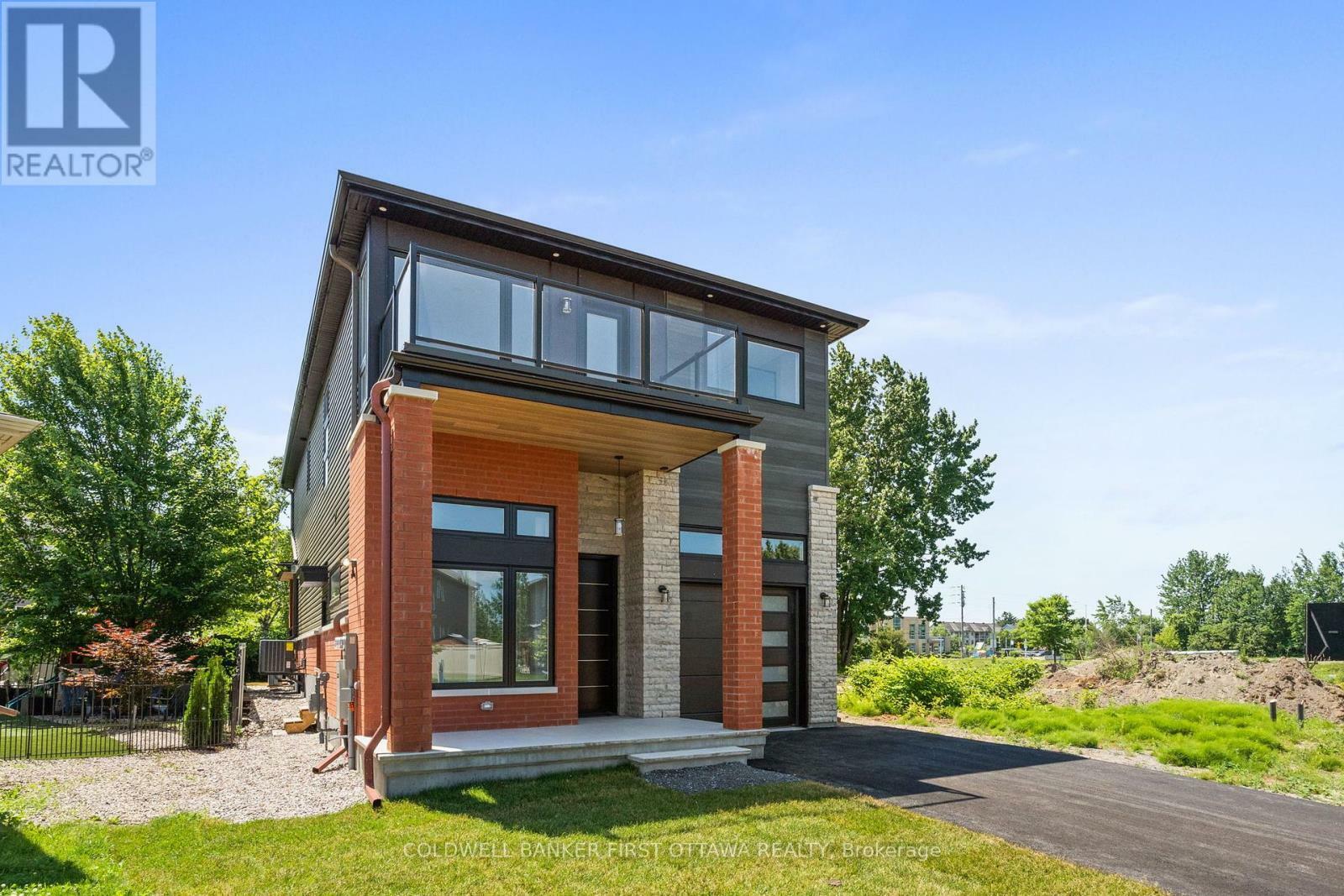 Photo de la propriété: 279 Enclave Walk ON K1W 0J5