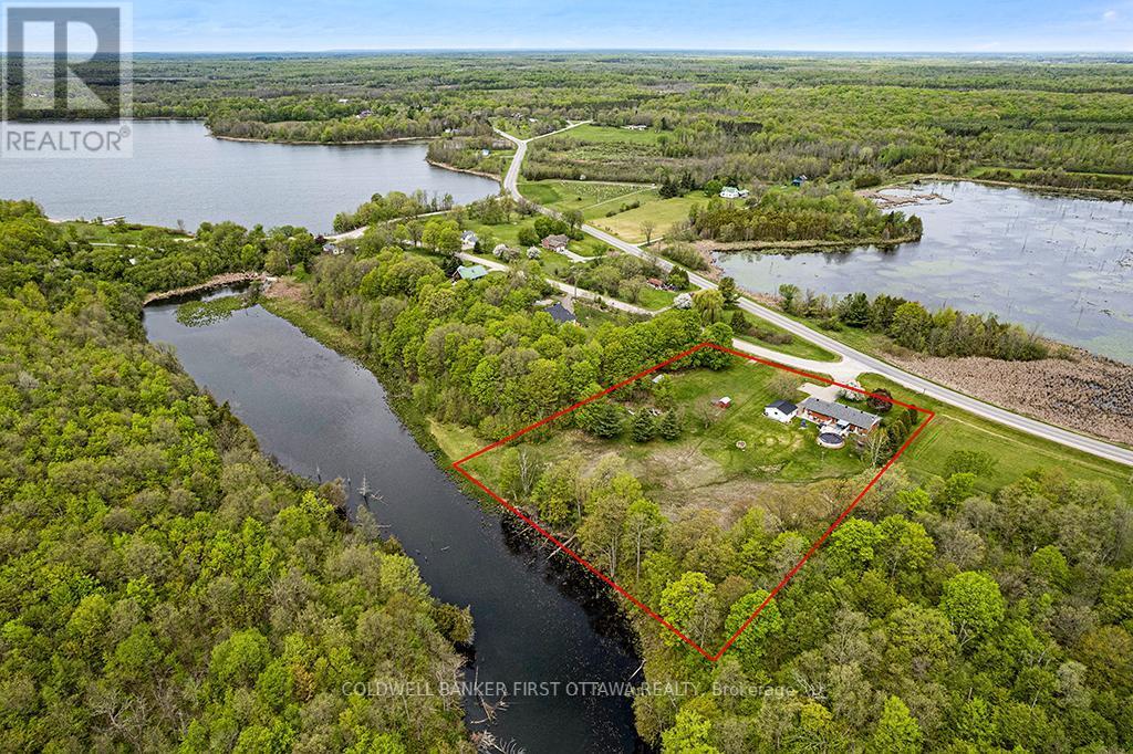 Property Photo: 467 Lake Eloida Road ON K0E 1Y0