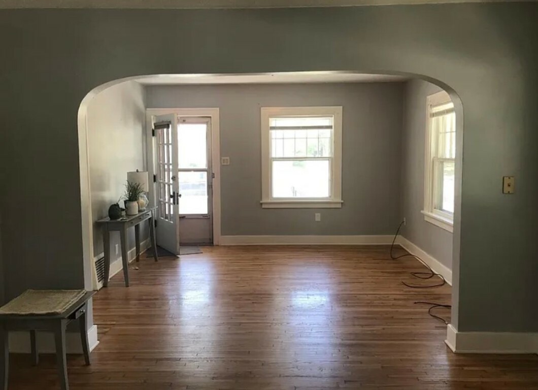 Property Photo: 129 13th Street NW IA 52405