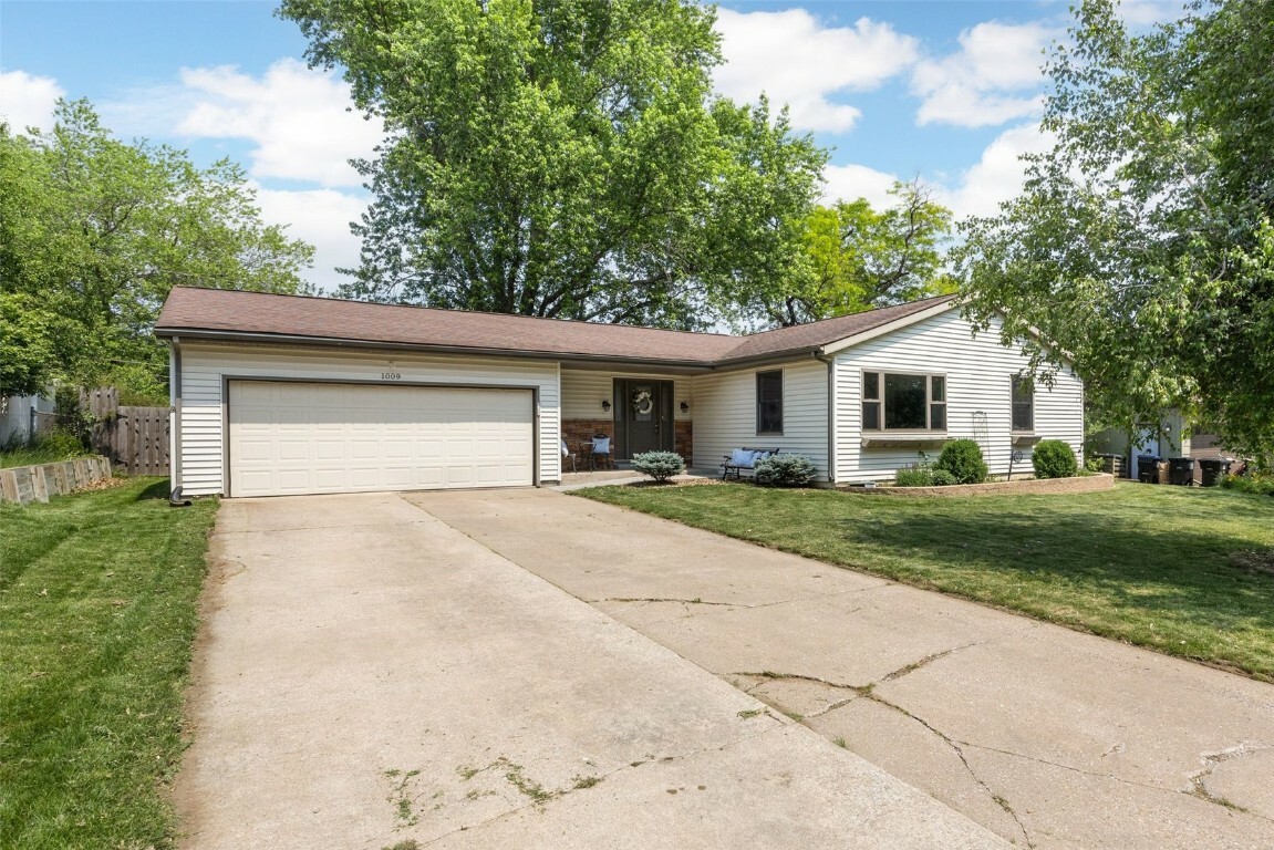 1009 19th Avenue  Coralville IA 52241 photo