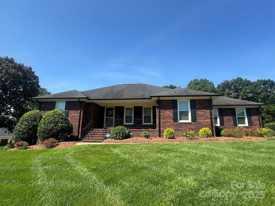 Property Photo: 6339 River Front Drive NC 28075