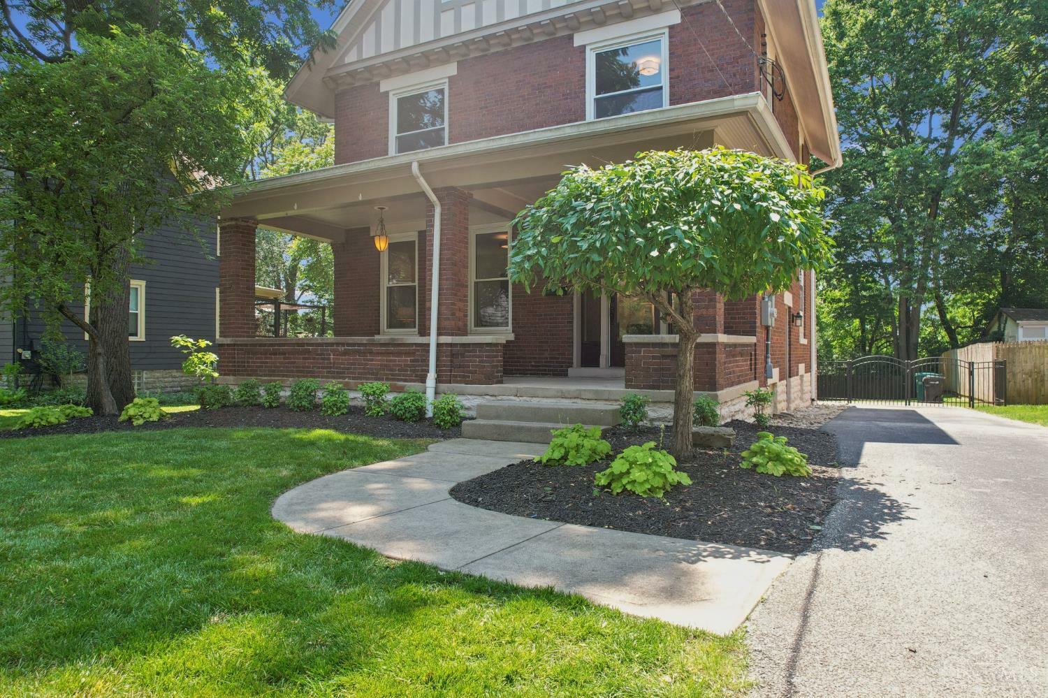 Property Photo: 5719 Arnsby Place OH 45227