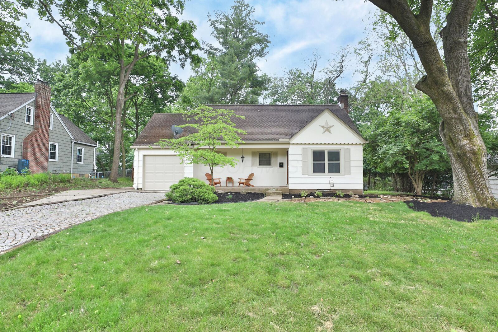 Property Photo: 223 W South Street OH 43085