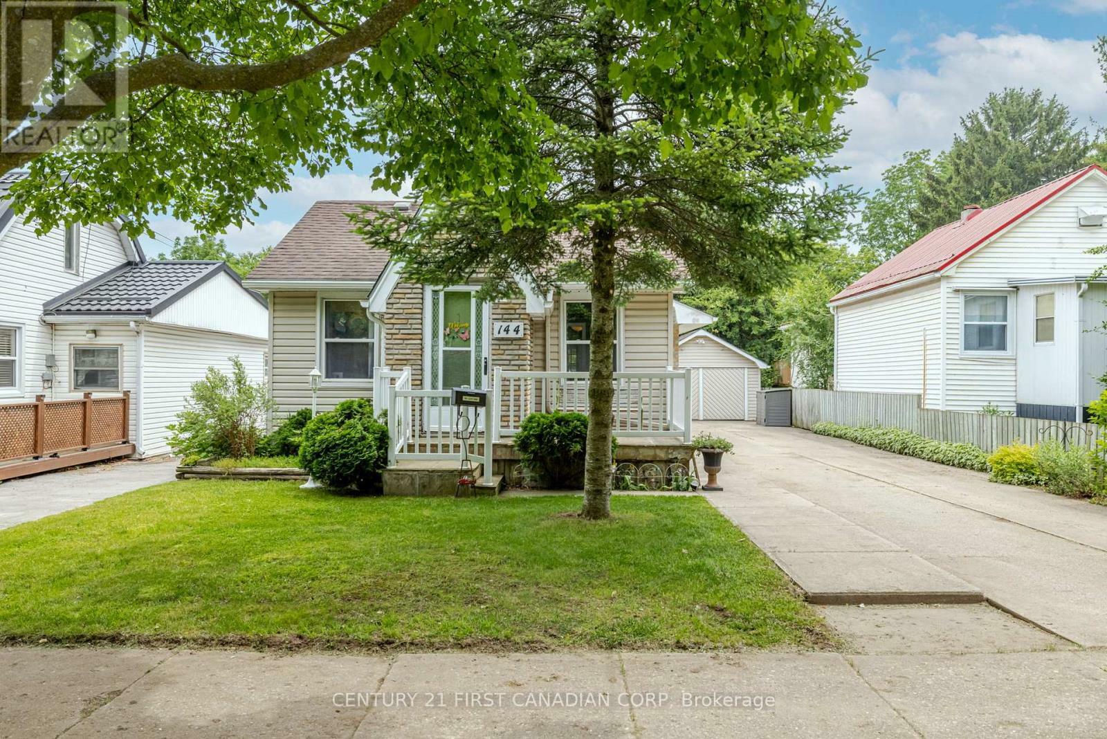 144 Emerson Avenue  London South (South I) ON N5Z 3L6 photo