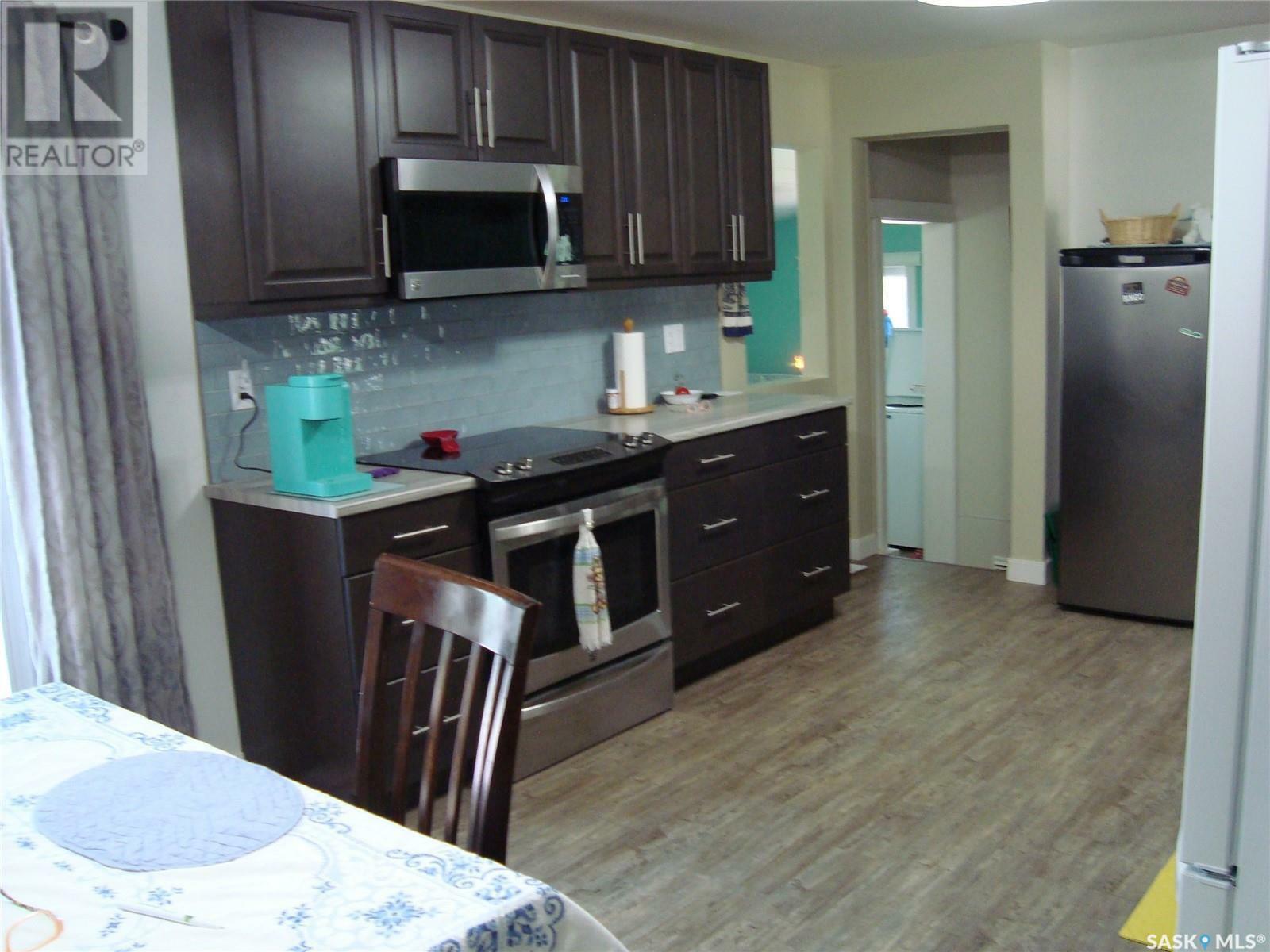 Property Photo: 403 Centre Street SK S0N 0J0