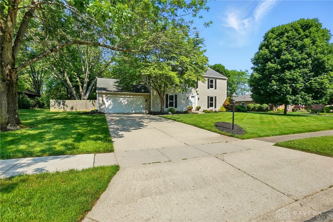 Property Photo: 10025 Mallet Drive OH 45458