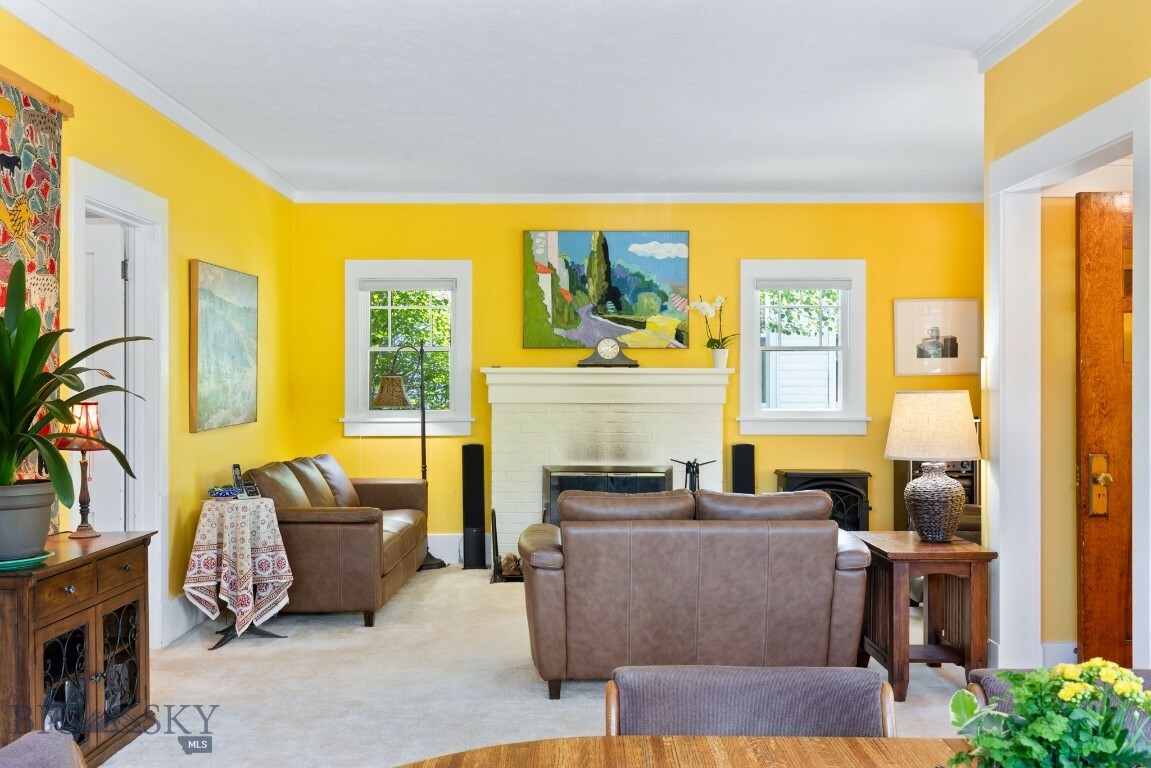 Property Photo: 602 S 6th Avenue MT 59715